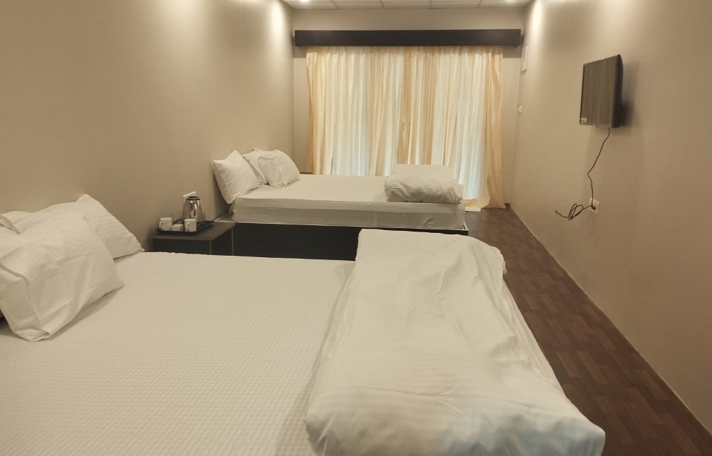 Luxury Garden Family Rooms